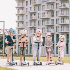 Scoot & Ride Highway Kick 3 LED - Ash 7 Scoot & Ride Highway Kick 3 LED - Ash -Baby Product Store 76acf7 86a587a0637945f1aa7e7e4ecb25cfa9 mv2 d 1920 1920 s 2