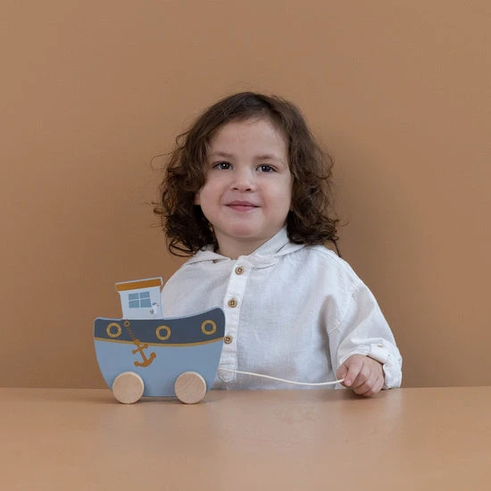 Little Dutch Pull Along Boat - Sailors Bay 2 Little Dutch Pull Along Boat - Sailors Bay - Image 2