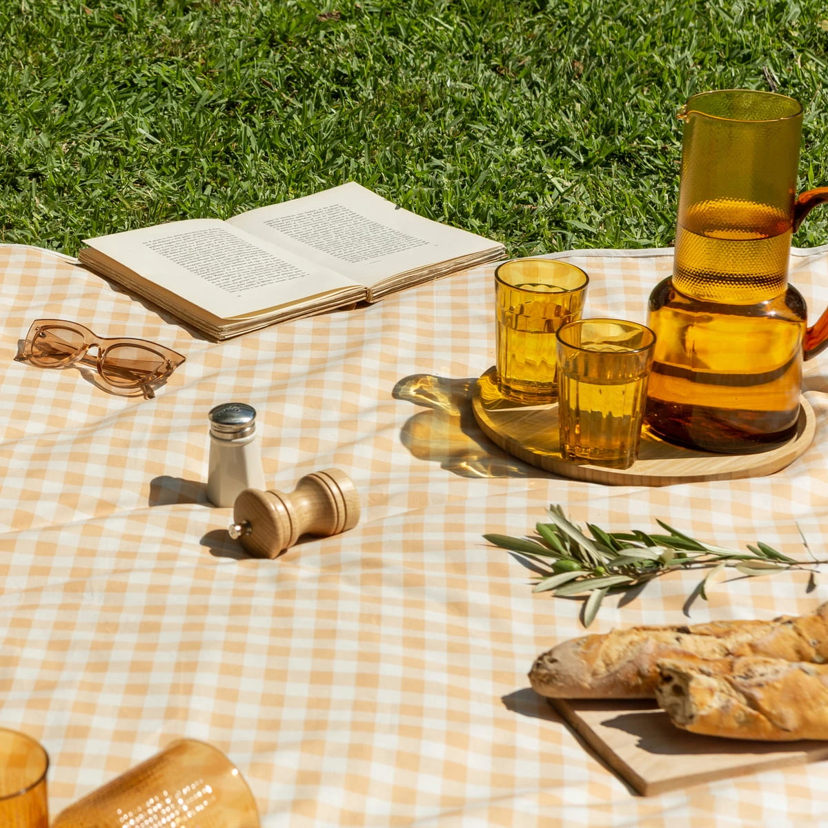 Nobodinoz Sunshine Waterproof Picnic Blanket - Melon Vichy 2 Nobodinoz Sunshine Waterproof Picnic Blanket - Melon Vichy - Image 2