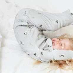 Rosa And Blue Pyjamas - Panda