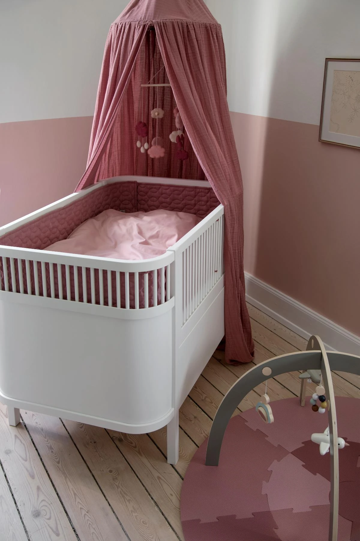 Sebra Quilted Baby Cot Bumper - Blossom Pink 2 Sebra Quilted Baby Cot Bumper - Blossom Pink - Image 2