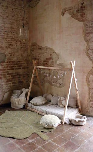 Lorena Canals Washable Rug Monstera Leaf - Olive 6 Lorena Canals Washable Rug Monstera Leaf - Olive - Image 6