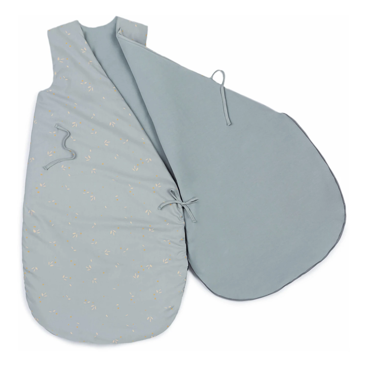 Nobodinoz Cloud Winter Sleeping Bag - Willow Soft Blue 3 Nobodinoz Cloud Winter Sleeping Bag - Willow Soft Blue - Image 3