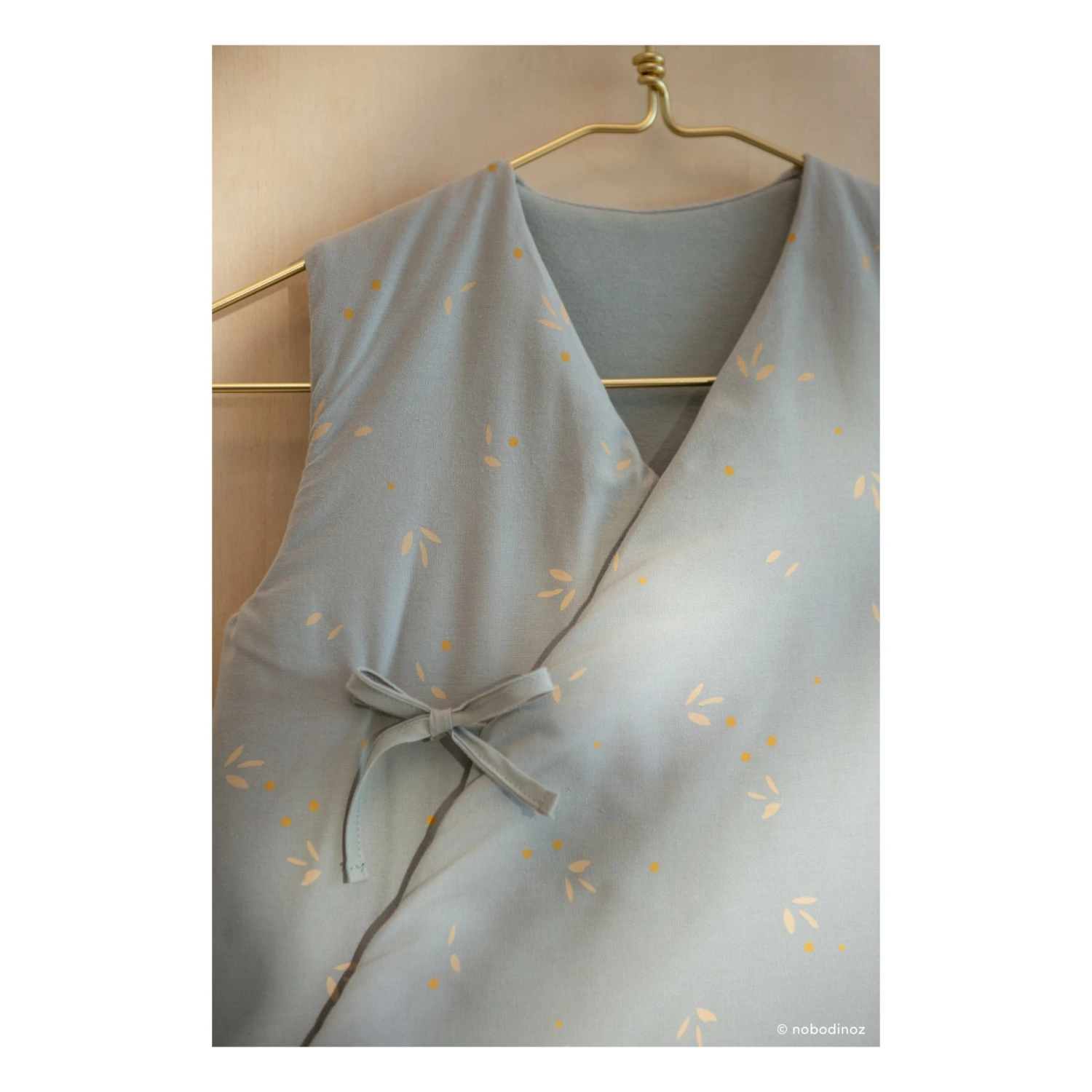 Nobodinoz Cloud Winter Sleeping Bag - Willow Soft Blue 4 Nobodinoz Cloud Winter Sleeping Bag - Willow Soft Blue - Image 4