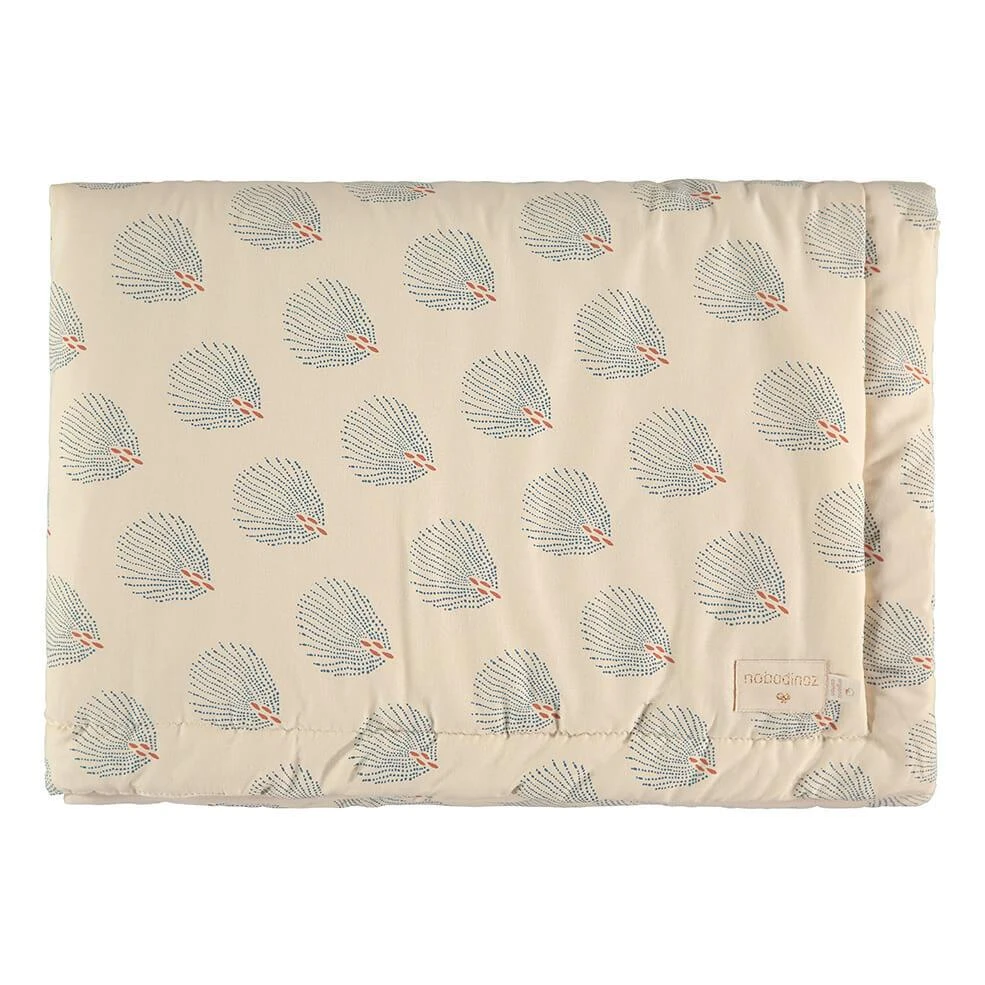 Nobodinoz Laponia Small Blanket Gatsby Blue / Cream 2 Nobodinoz Laponia Small Blanket Gatsby Blue / Cream - Image 2